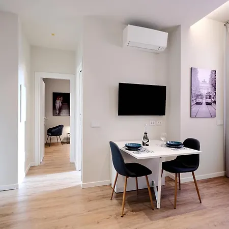 Donatello11 Milan Apartments Room photo